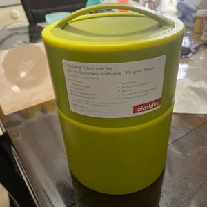 Aladdin Insulated Tiffin Lunch Set.